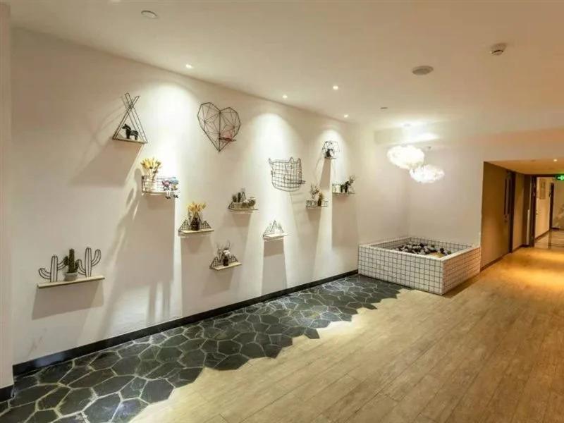Jinjiang Metropolo Hotel (Hangzhou Xiasha University Town Wenze Metro Station Branch)