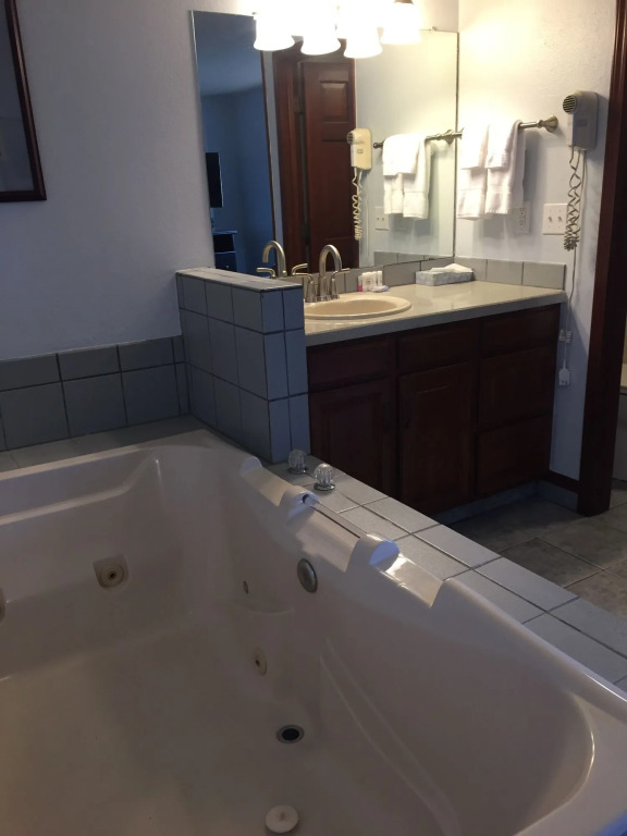 Hilltop Inn Broomfield Denver