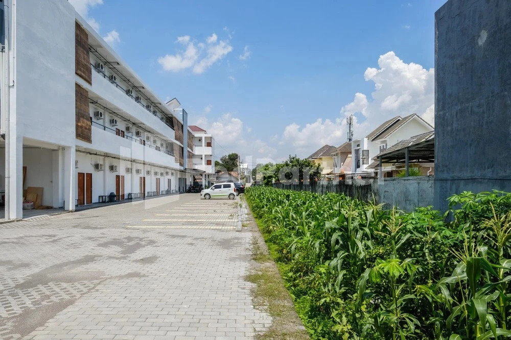 Tentram Guesthouse near Amikom Mitra RedDoorz