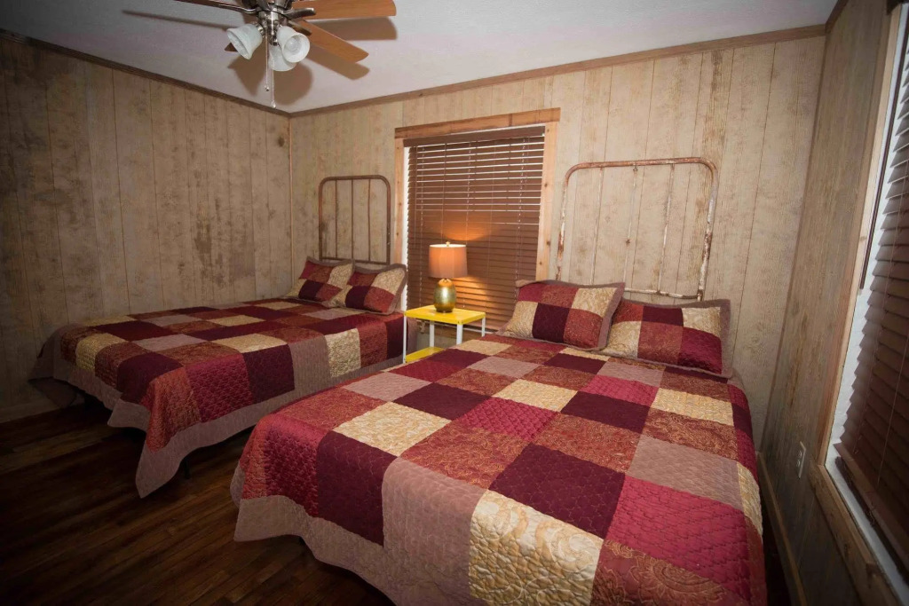 Peacock Cabins