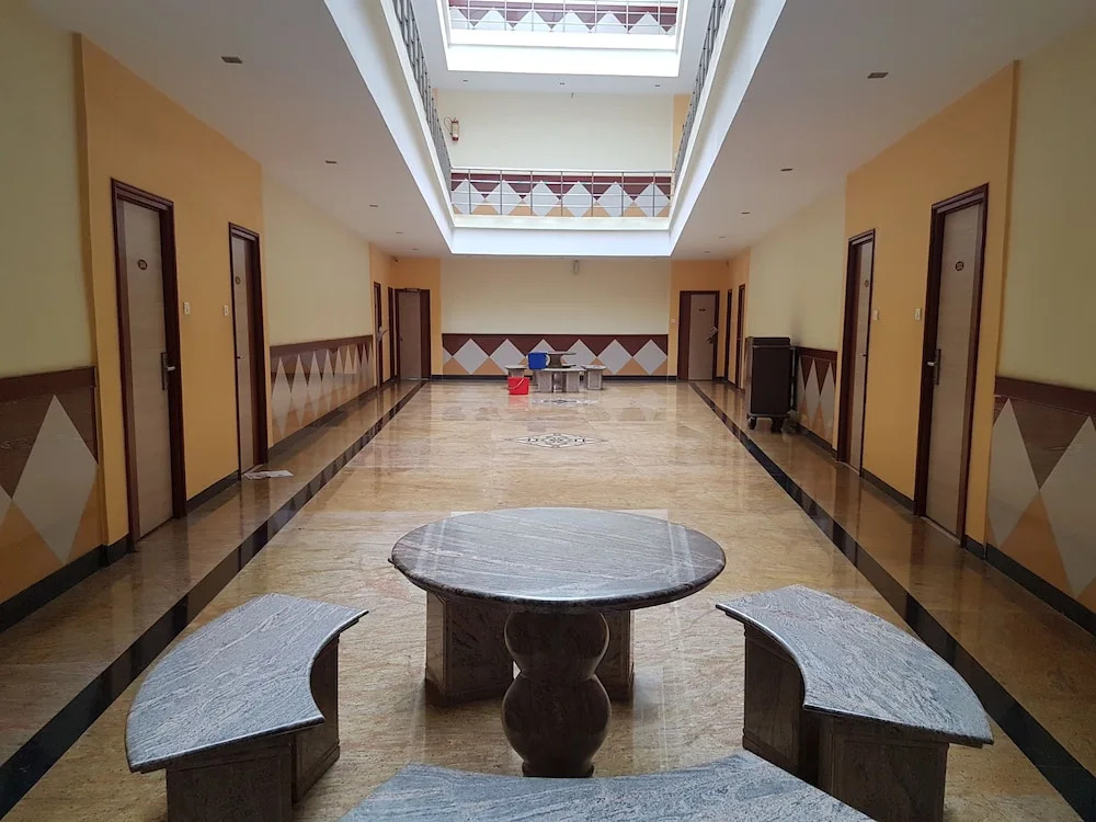 Hotel Subhalakshmi Palace
