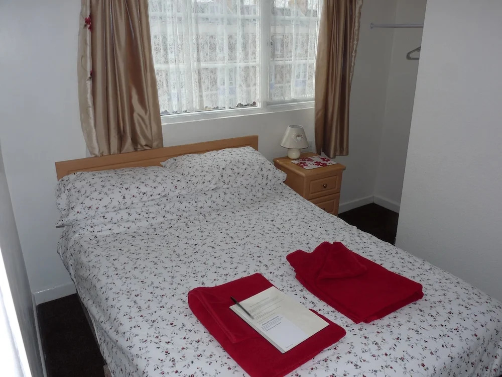 Whitecliff Guest House