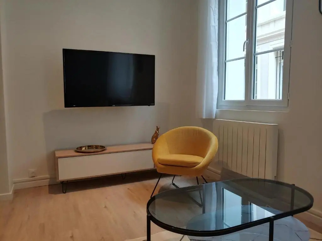 T2 de luxe centre ville + parking privé !!