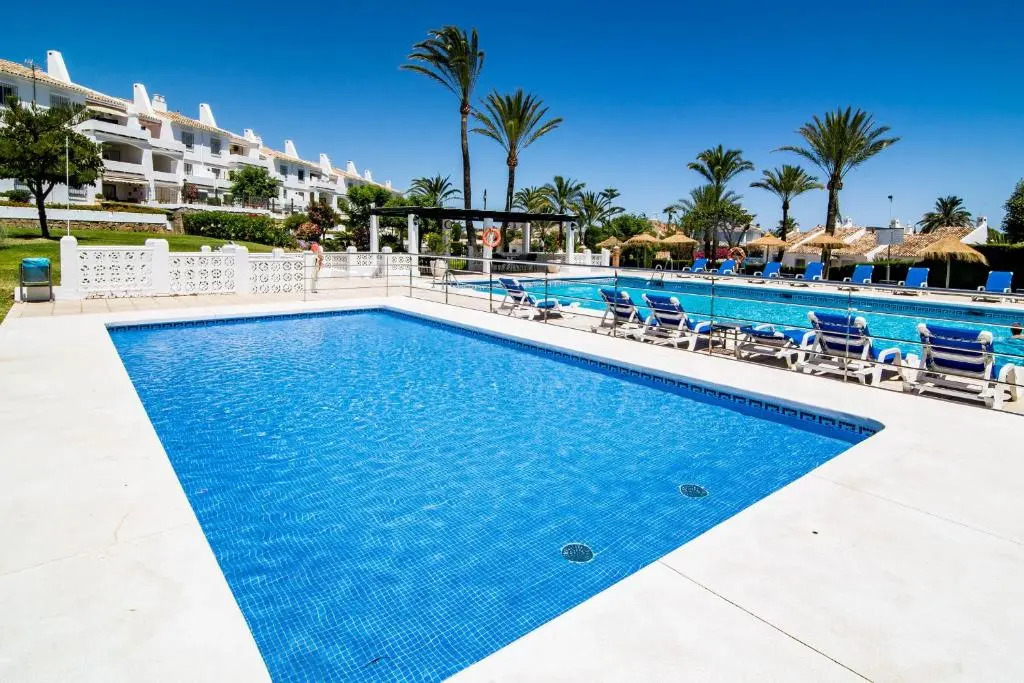 MA2- Sea views, walking distance to Puerto Banus