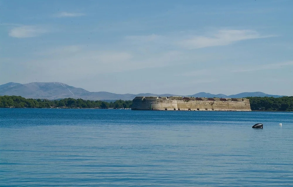 Nice Home in Sibenik With Wifi and 4 Bedrooms