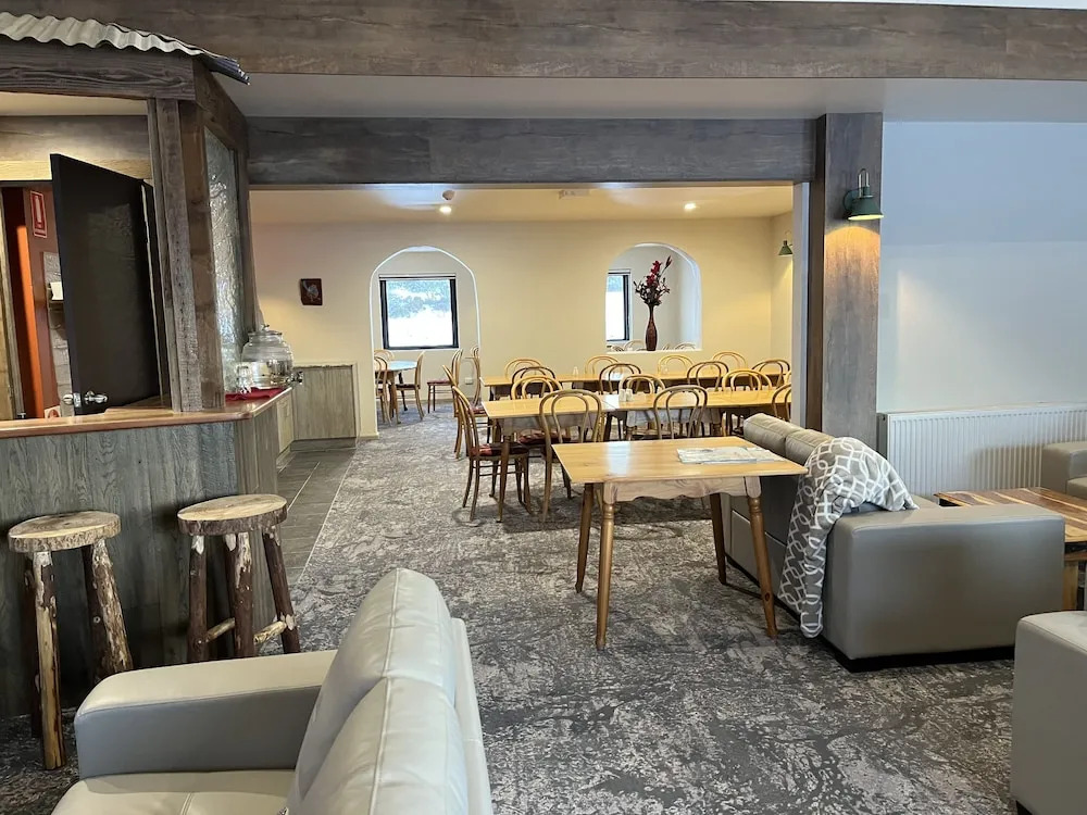 Swagman Chalet