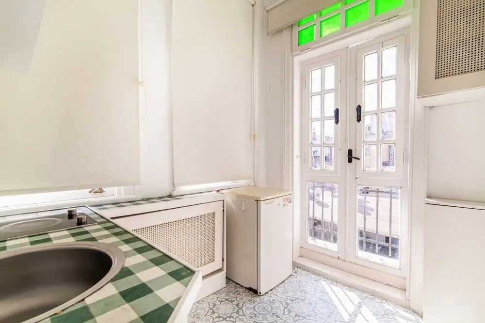 Central Flat With City View Near Istiklal Street