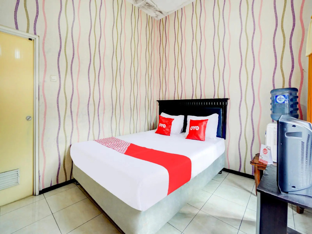 OYO 90284 Villa Biru