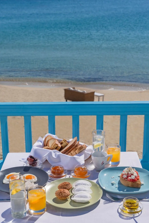 Mykonos Kosmoplaz Beach Resort Hotel