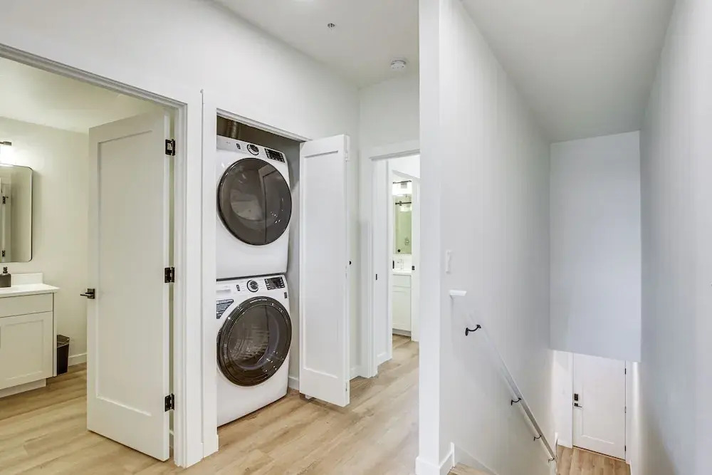 Walk to Beaches: 'siletz Bay Bliss' Townhome