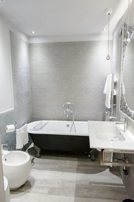 Rome Opera Theatre Rooms by Dama - Termini Station & Rome City Center