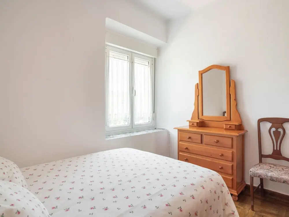 Vintage Apartment in Soto de Luiña near Caba Vidio