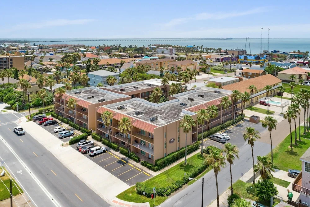 Eat, Beach, Sleep, Repeat! 2 Bedroom Condo