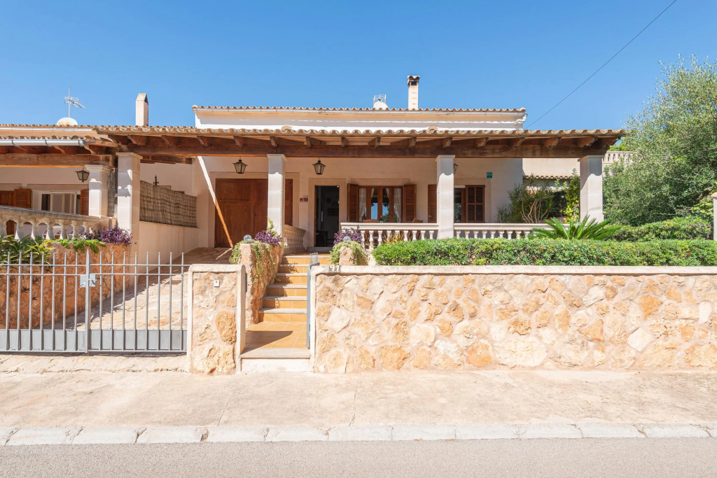 Garonda Villa