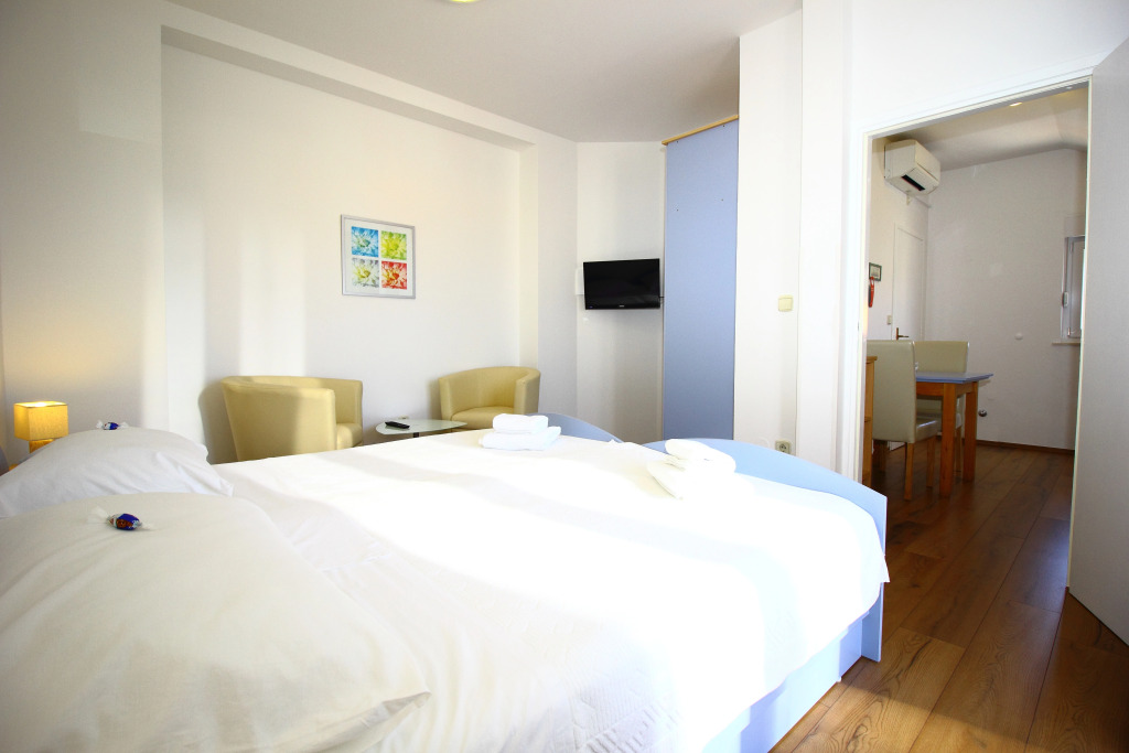Bacan Serviced Apartments