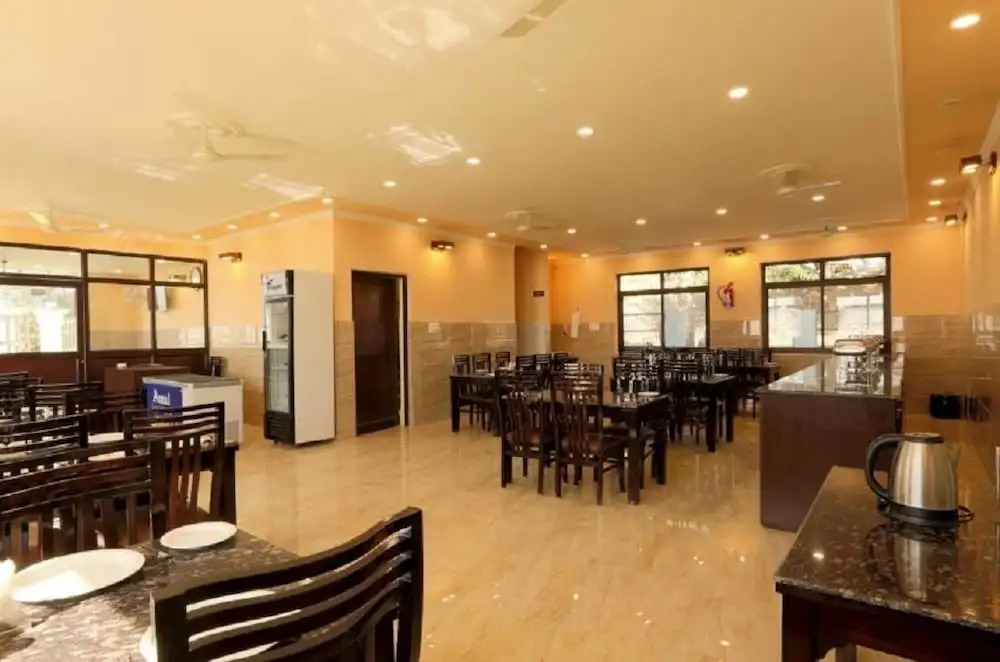 Charekh Food & Forest