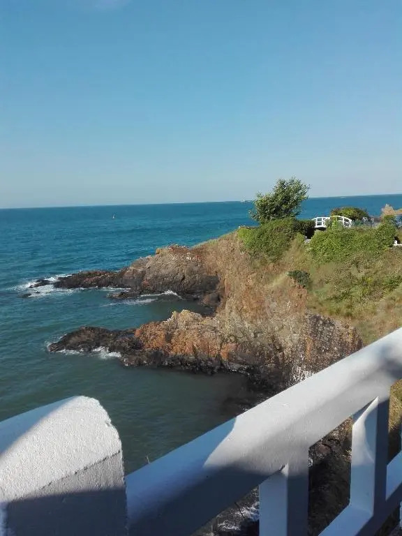 Villa en front de mer avec accès direct au GR34