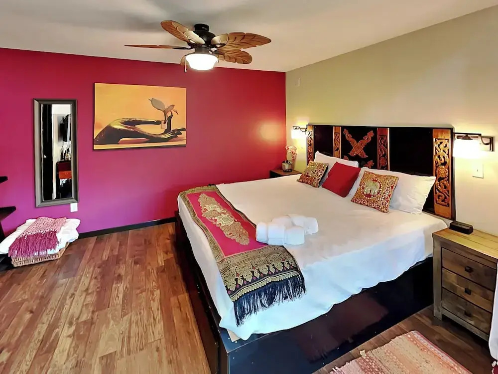 SabaiDii Guesthouse A & B by Miss Kitty’s