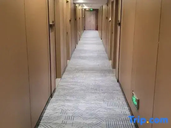 Xiduo Zhixiang Light Residence (Guangzhou Yuexiu Park Memorial Hall Metro Station Branch)