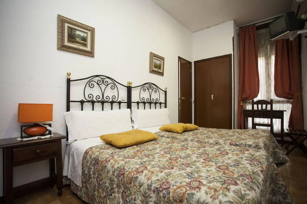 Armesto Rooms