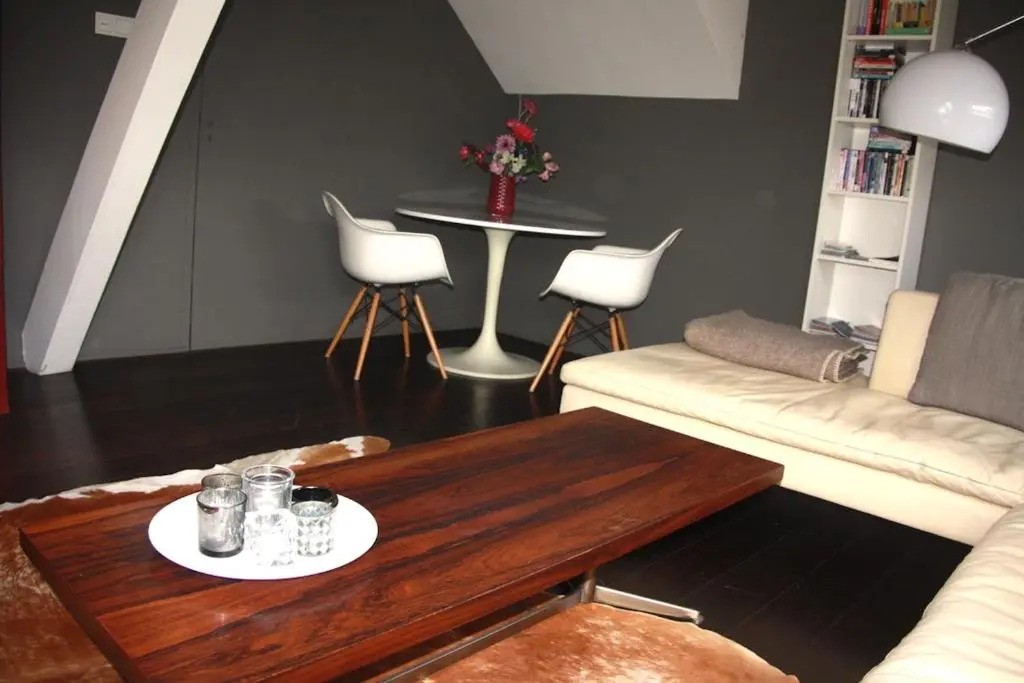 Paardenstal, Private House with wifi and free parking for 1 car