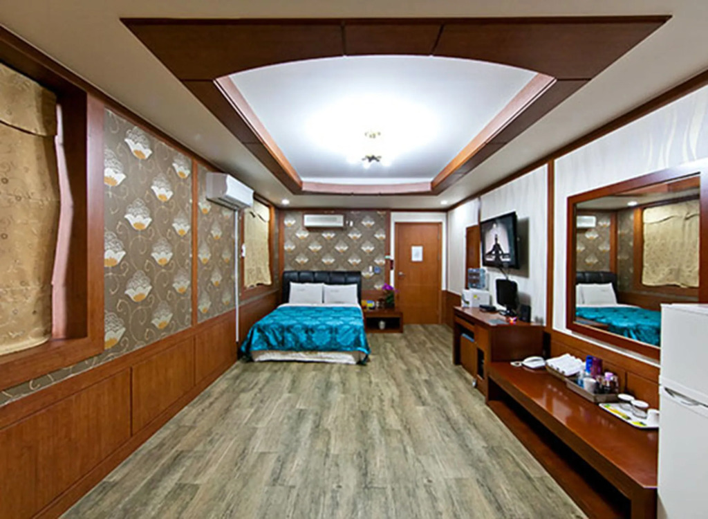 Drama Motel