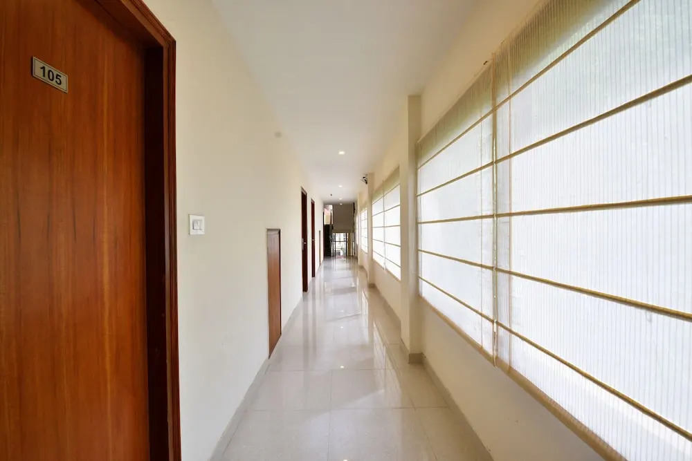 OYO 17099 Ambika Residency