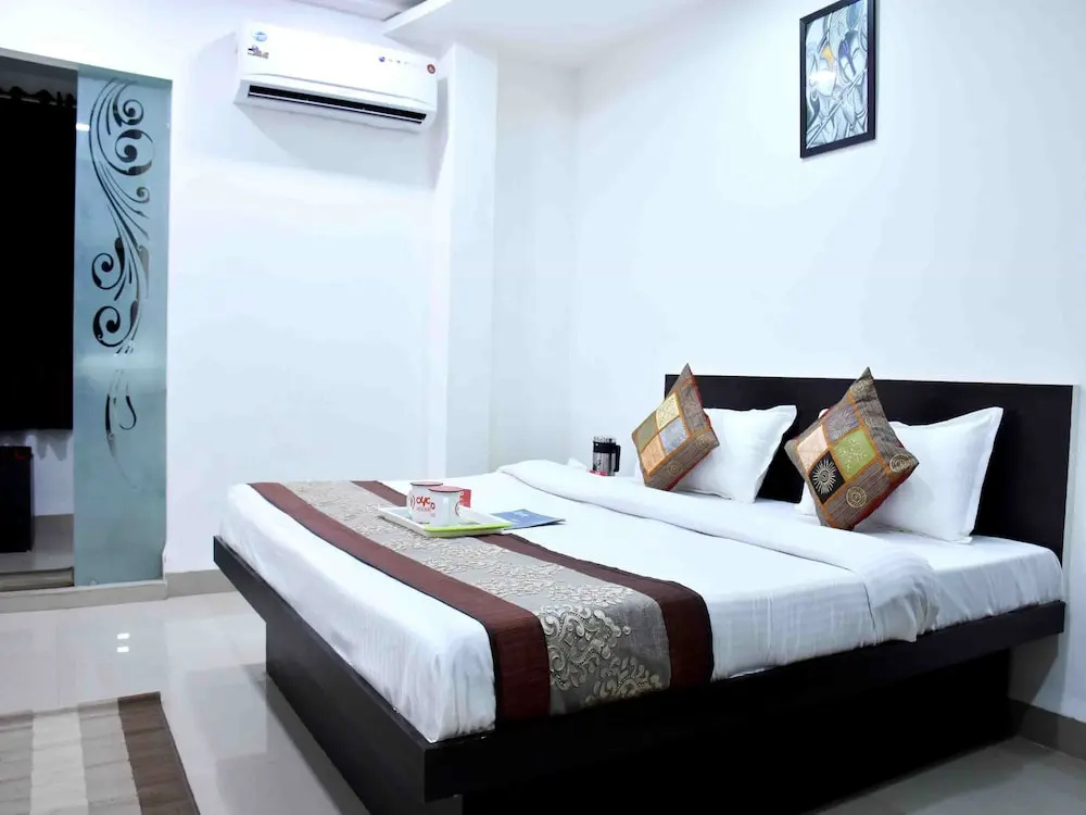 Collection O 3815 Hotel Jaisingh palace