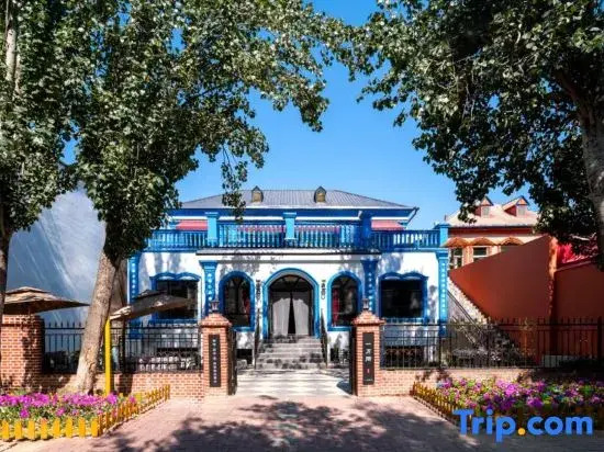 Yifang Place · Travel Exotic Vacation Boutique Stay (Yining Liuxing Street Scenic Area)