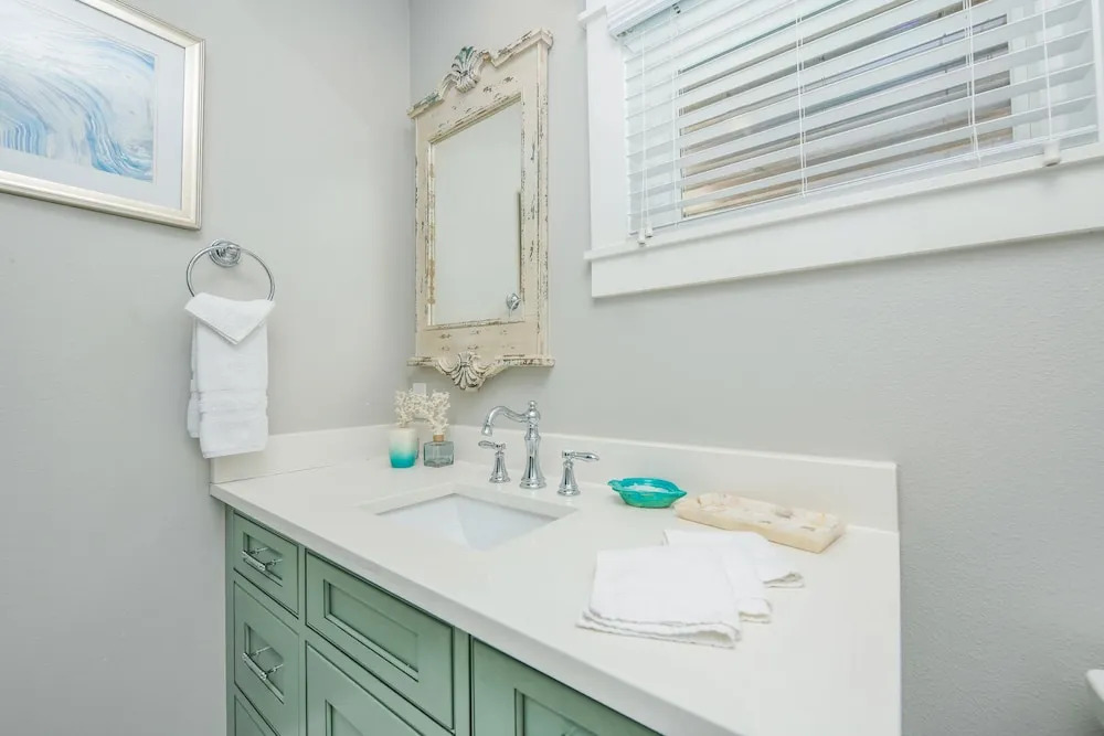 Bay View Beauty