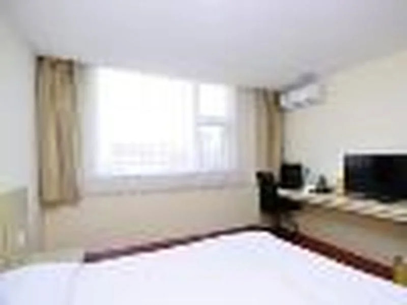 Hanting Express Yulin Lingxiao Plaza Branch
