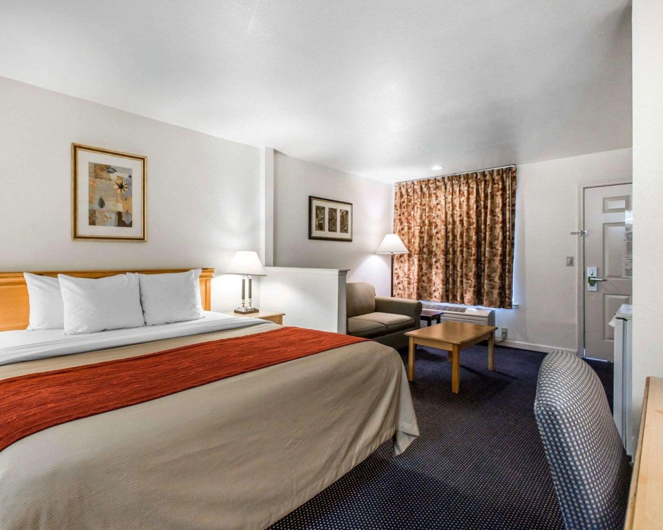 Comfort Inn & Suites Sequoia Kings Canyon