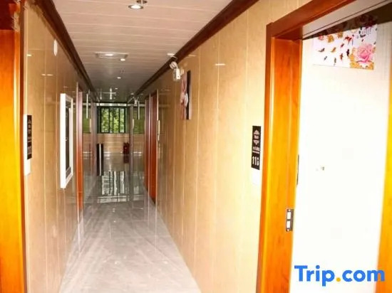 JI Hotel Shanghai Great Wall Hotel
