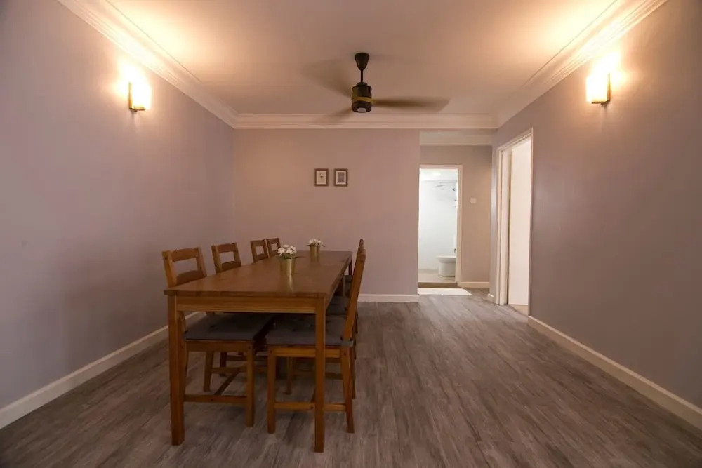 Charming 3BR Home in Quiet Neighbourhood