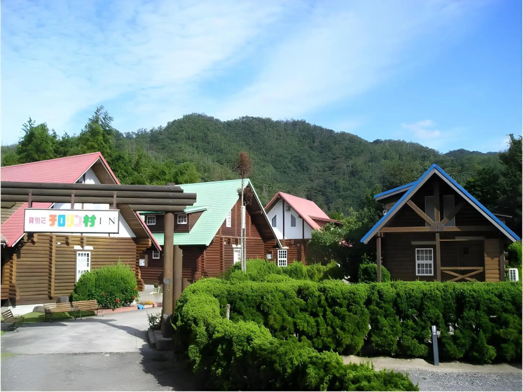 Log House Resort Hotel Chirorin Mura