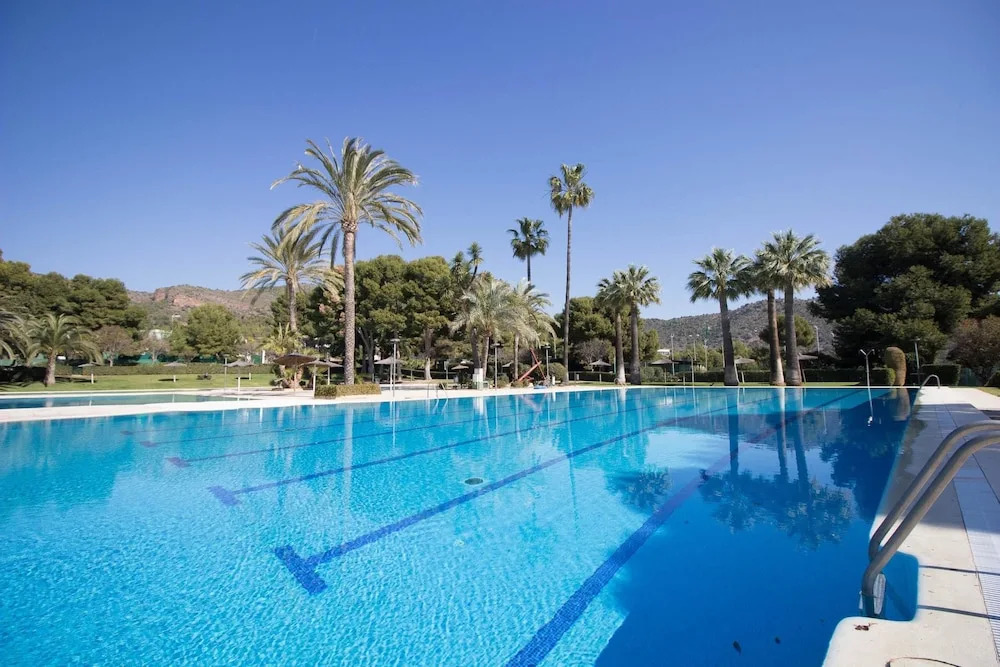 House With 4 Bedrooms in Los Monasterios, With Wonderful sea View, Poo