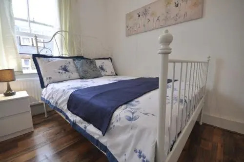 4B Fordham Guest Apartment