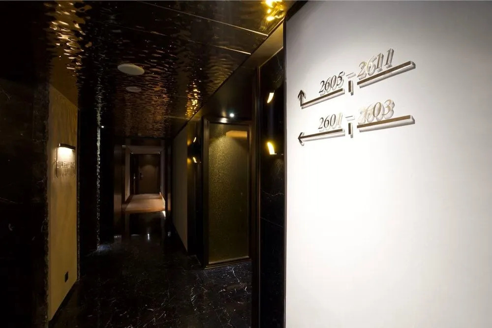 chongqing kuanrong luxry suit hotel