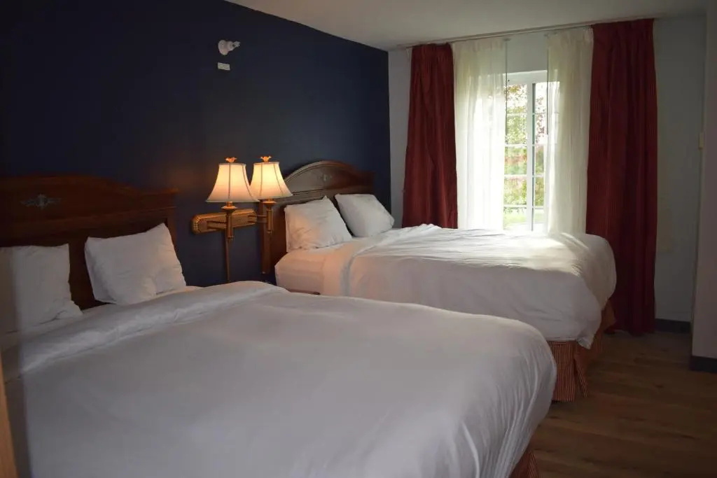 Wingate Suites by Wyndham Youngstown - Austintown