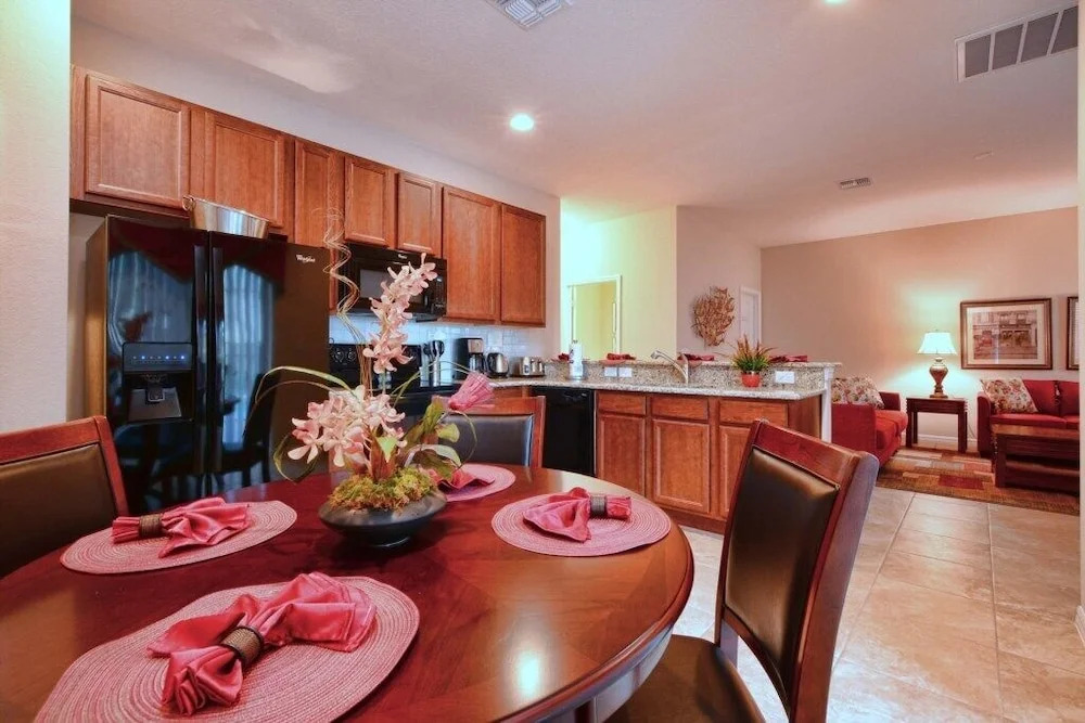 Veranda Palms- 5 Bedroom Pool Home- 1702VP