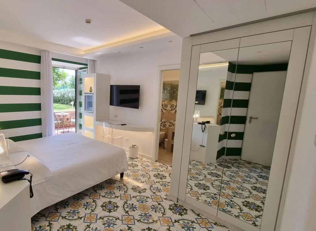 Hotel Alpha