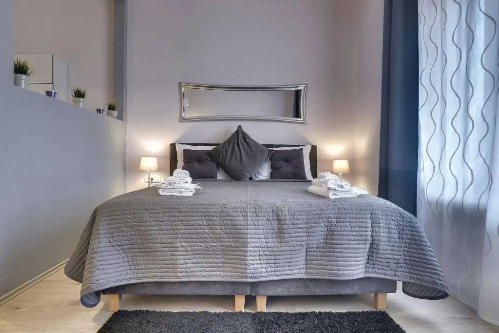 D&A Center Apartments with FREE Parking