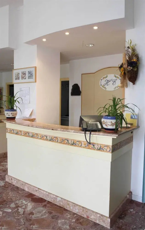 Hotel Enotria