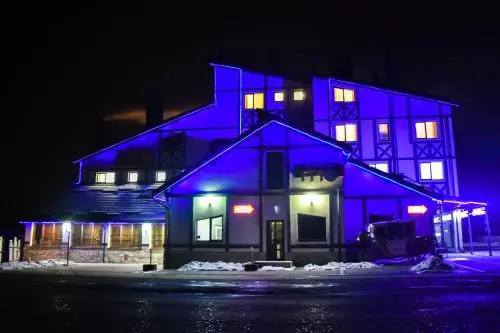 Trio Hotel Restaurant