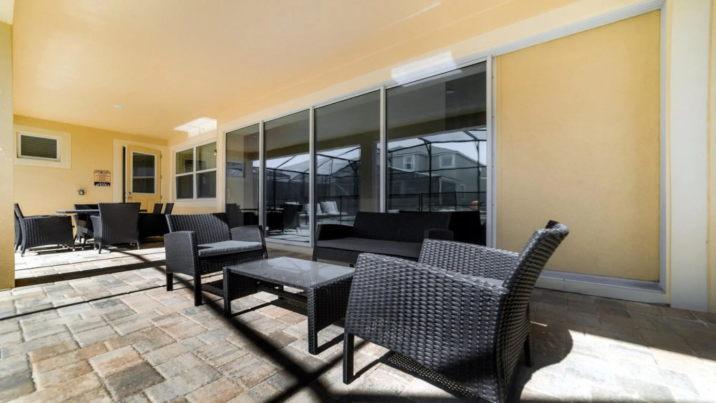 Spacious Villa w South Pool Game Near Clubhouse