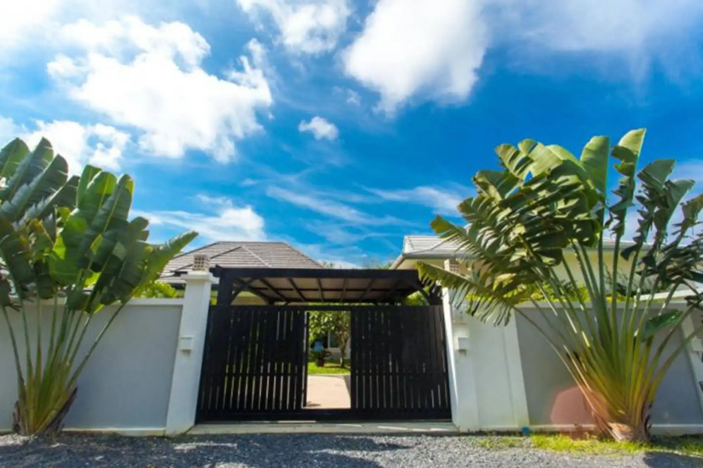 Victoria Villa by Jetta