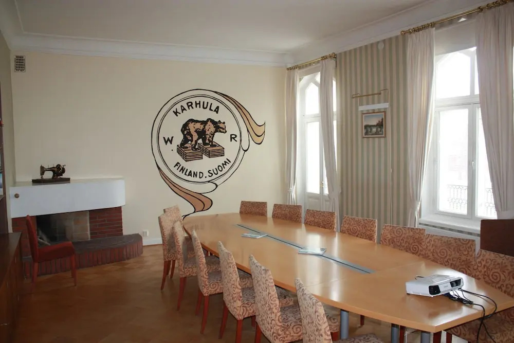 Kartanohotelli Karhulan Hovi