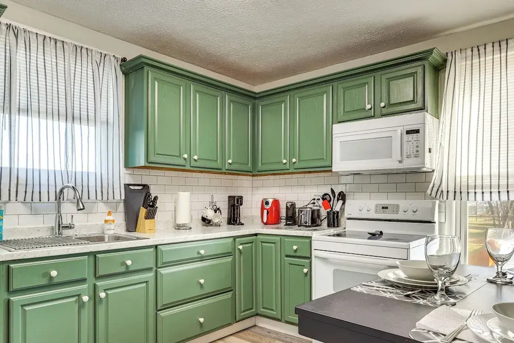 Close to Camden Clark: Central Parkersburg Condo