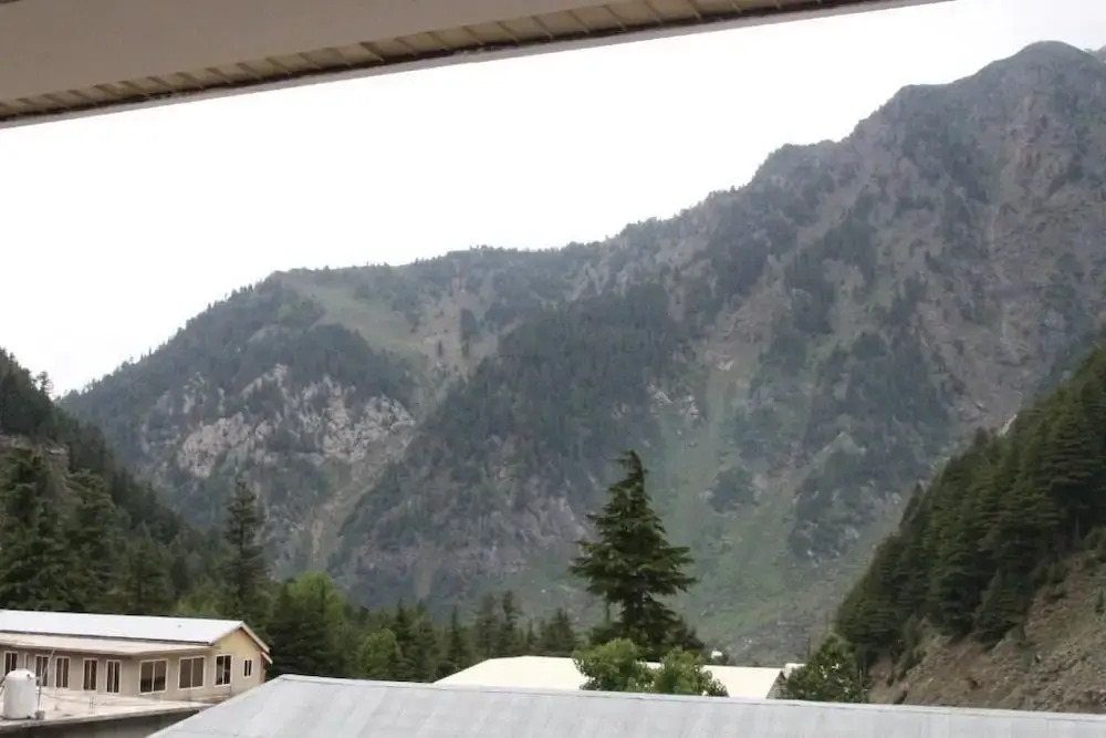 Nine Tree Hotel Naran