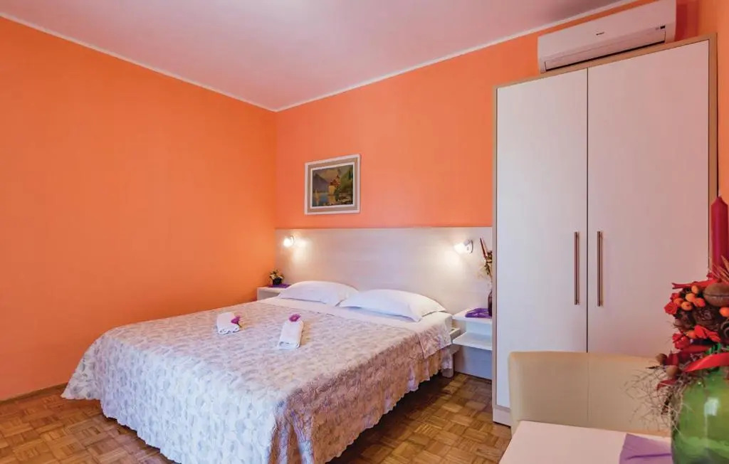 Apartments Ederina